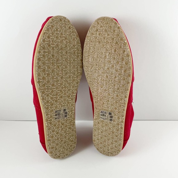 Tom’s Women’s Red Canvas Moccasin Flats - Picture 9 of 9